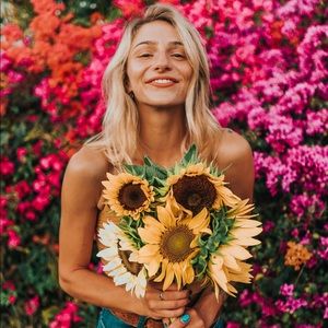 Meet your Posher, Nora